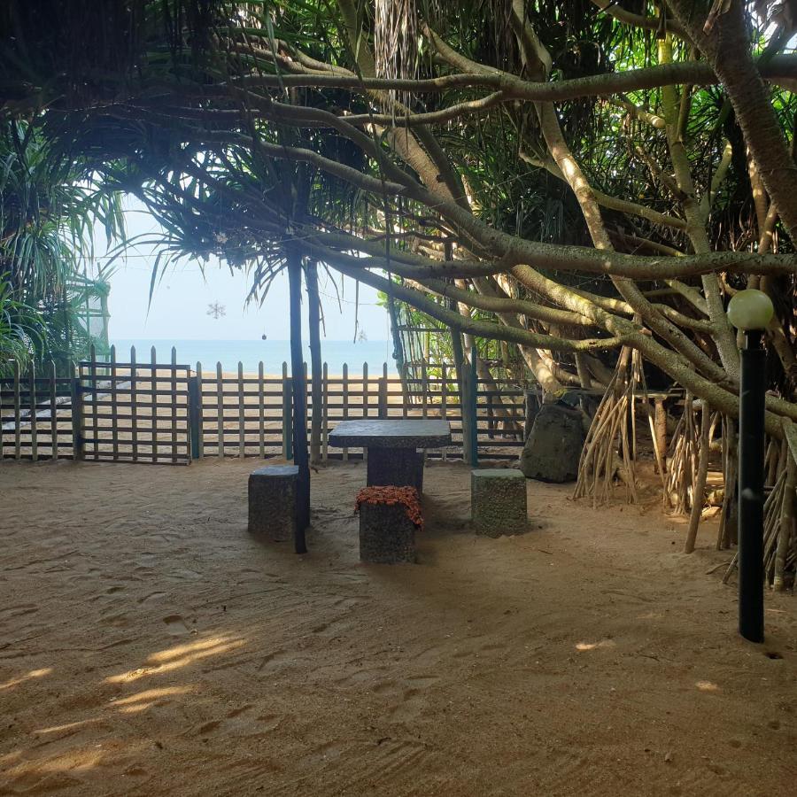Happy Cocos Beach House Waskaduwa Exterior foto